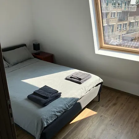 Freshly Renovated Cosy Bedroom Appartement